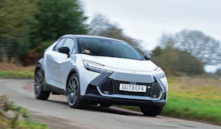 Toyota C-HR - front cornering