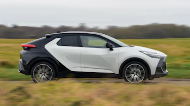 Toyota C-HR - side