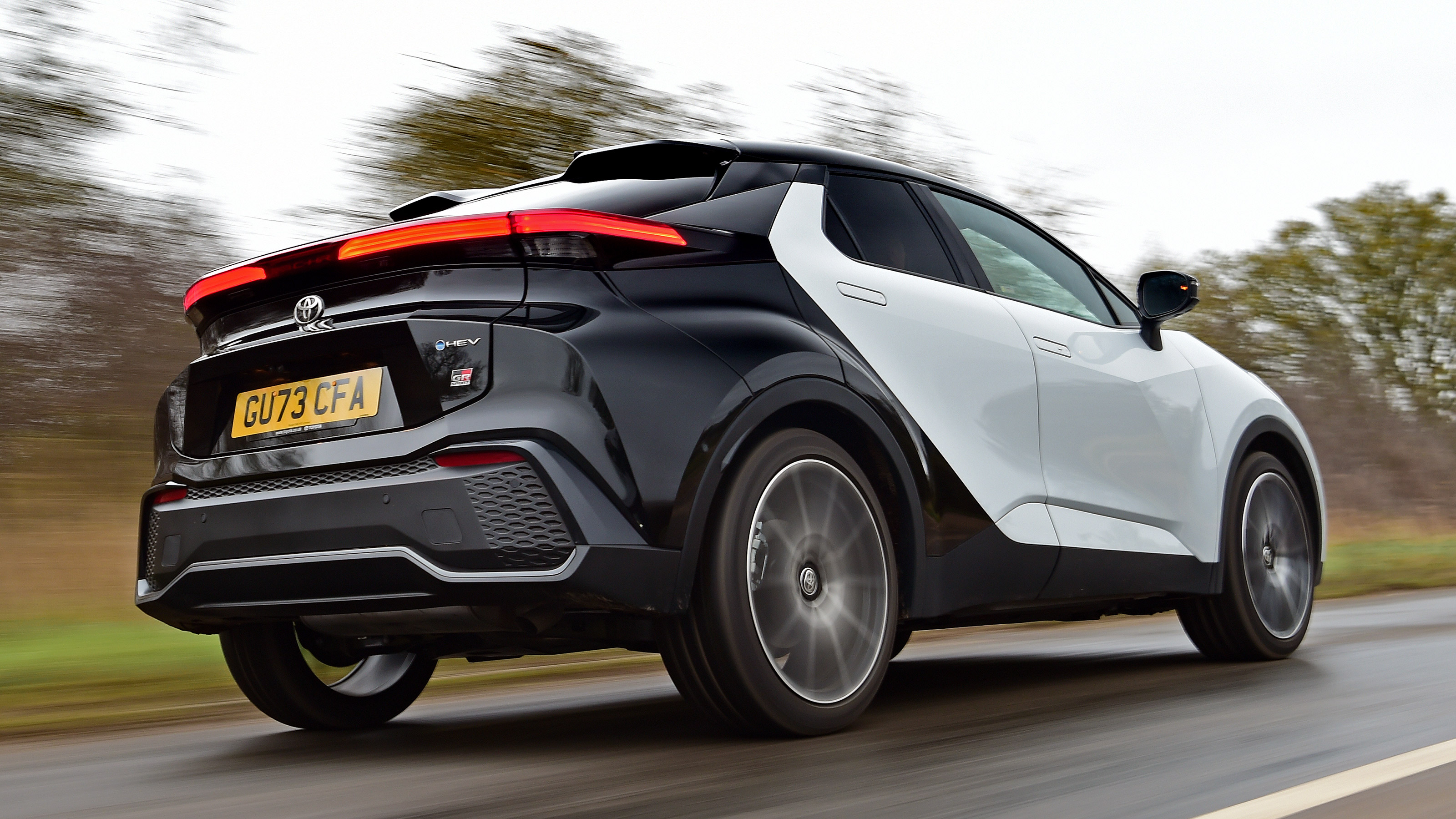 Toyota C-HR - rear