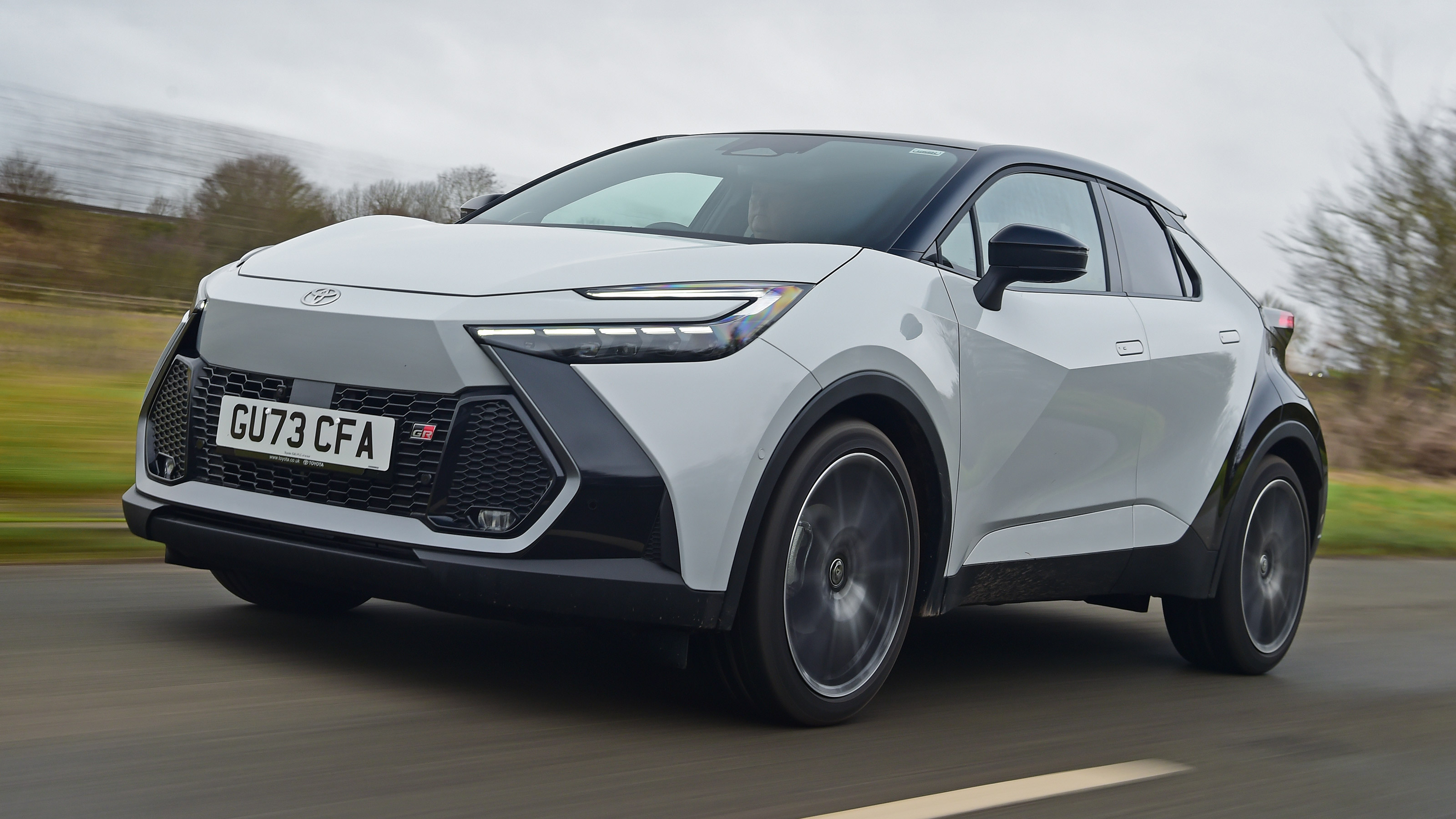 Toyota C-HR - front