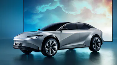 Toyota Sport Crossover Concept - front