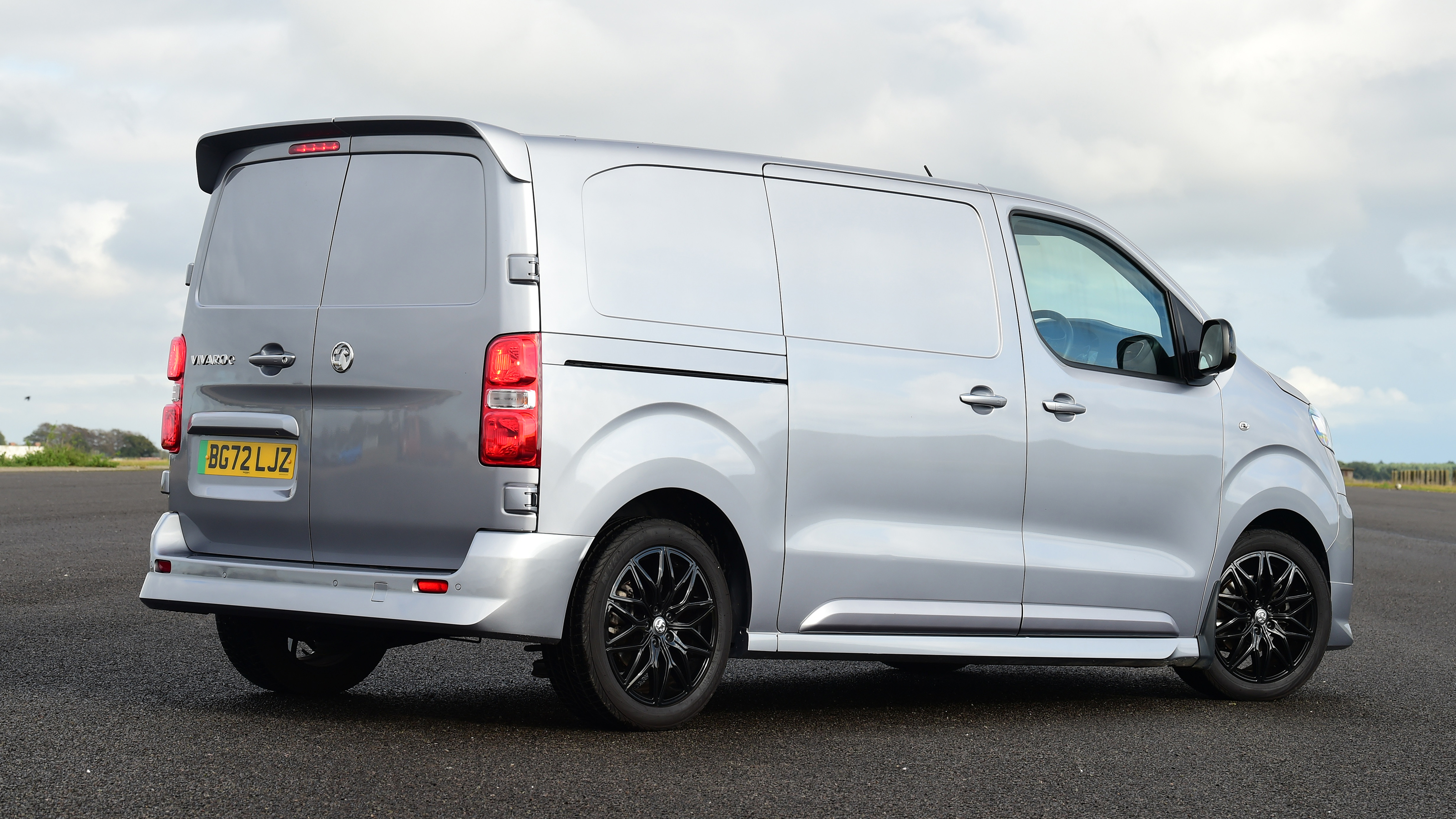 Vauxhall Vivaro - rear static