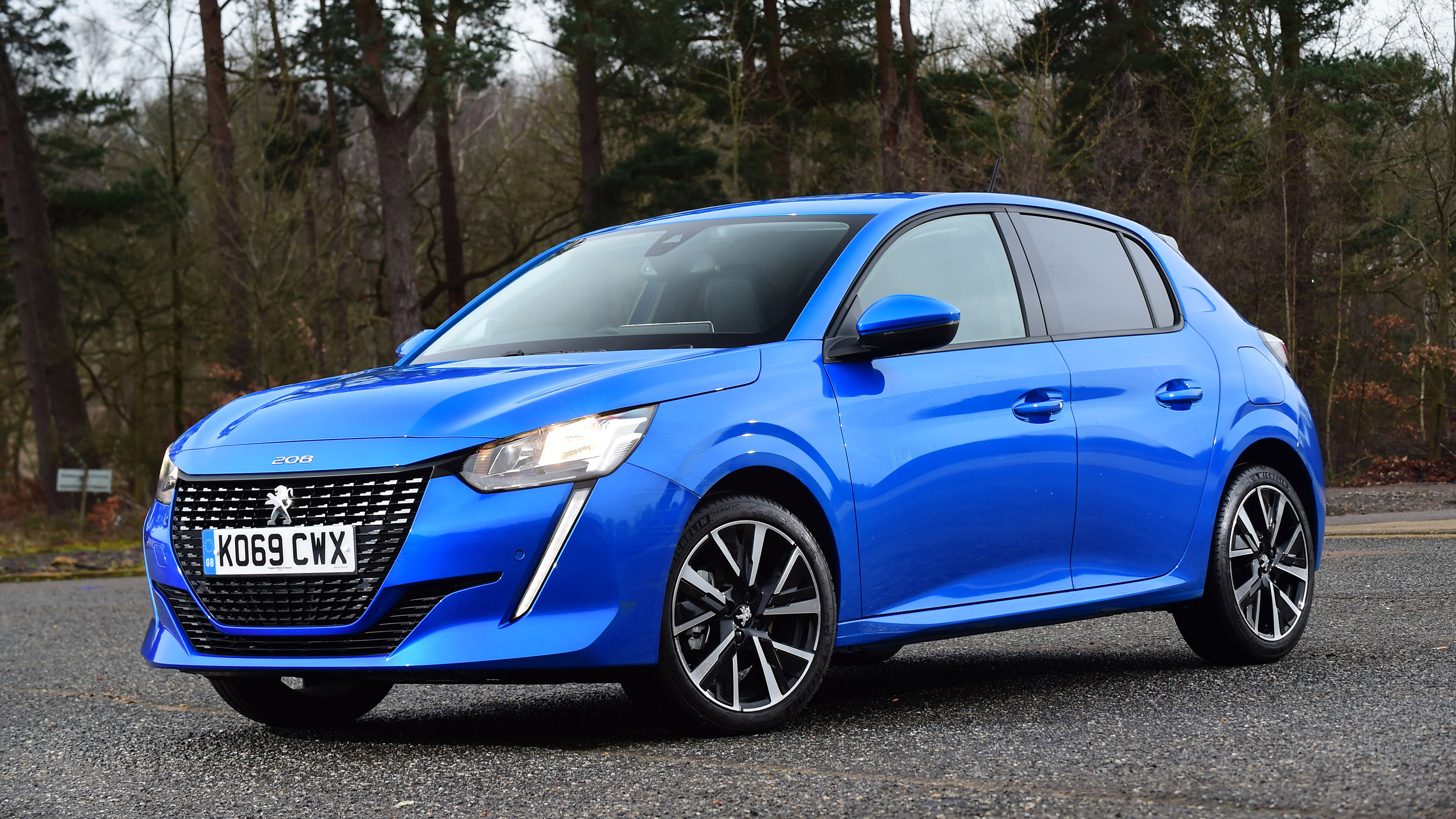 Used Peugeot 208 Mk2 - front