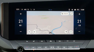Vauxhall Astra Electric UK - screen