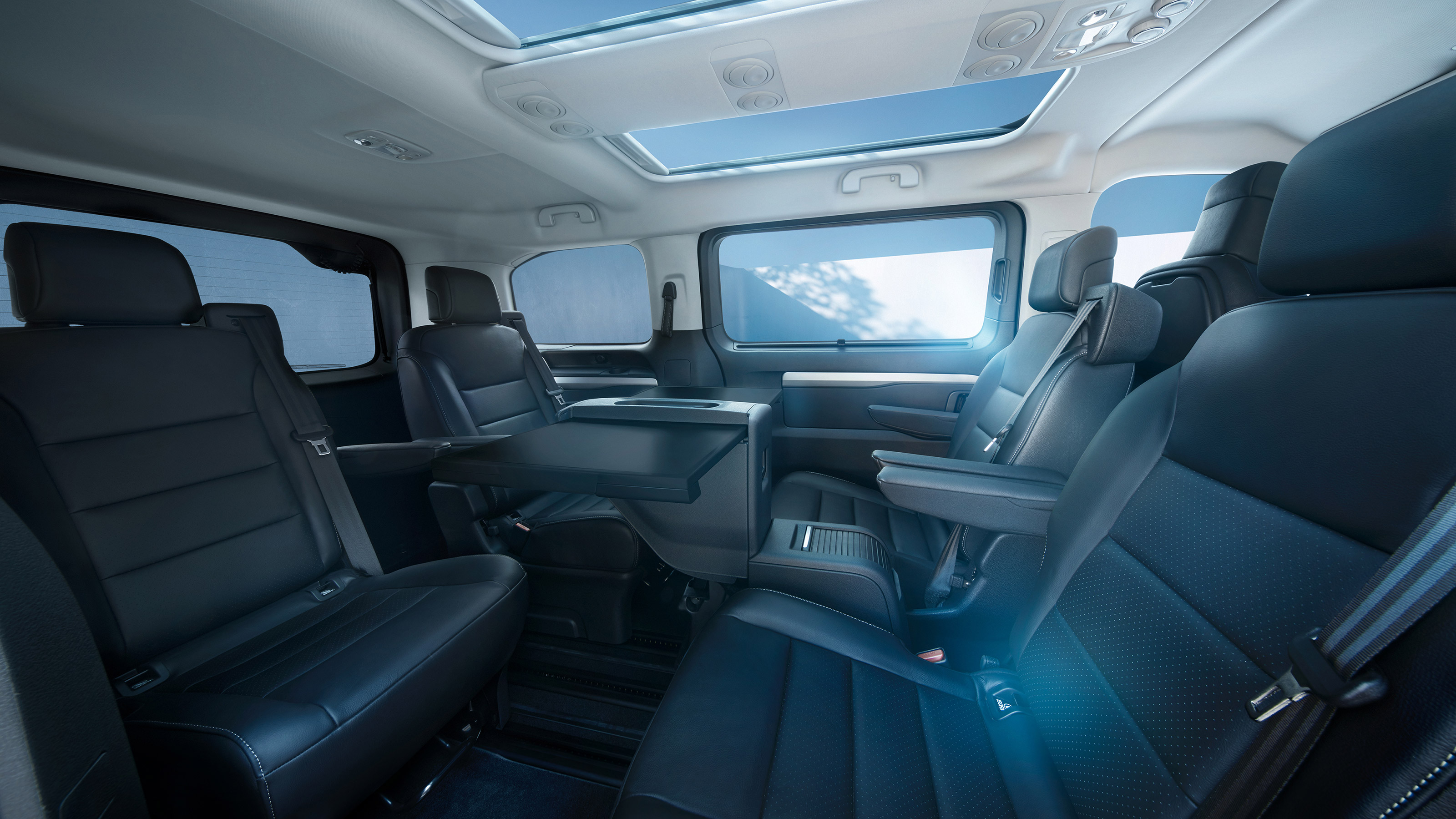 Vauxhall Vivaro Life Electric - seats