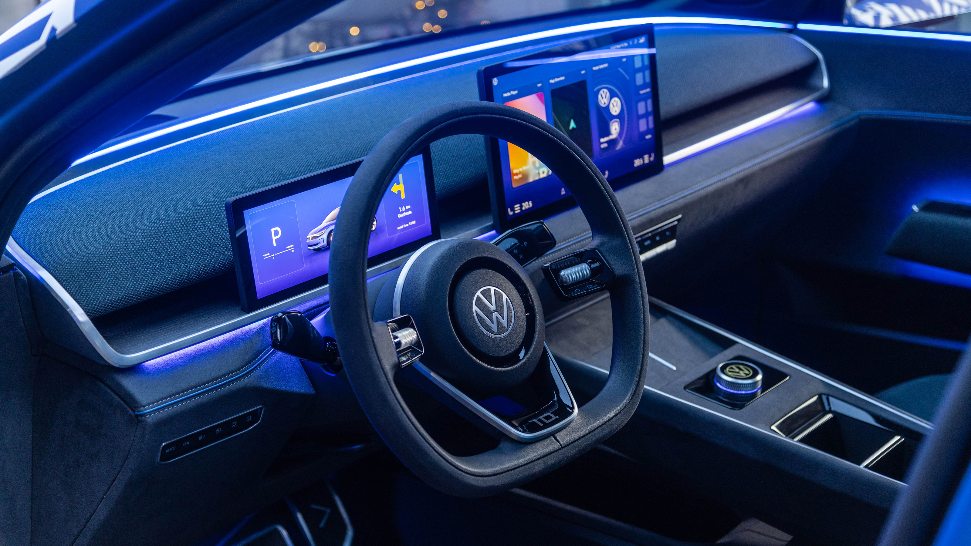 VW ID.2All concept interior - driver's door view