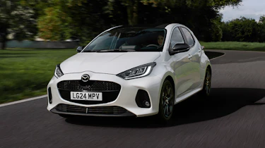 Mazda 2 Hybrid facelift - front tracking