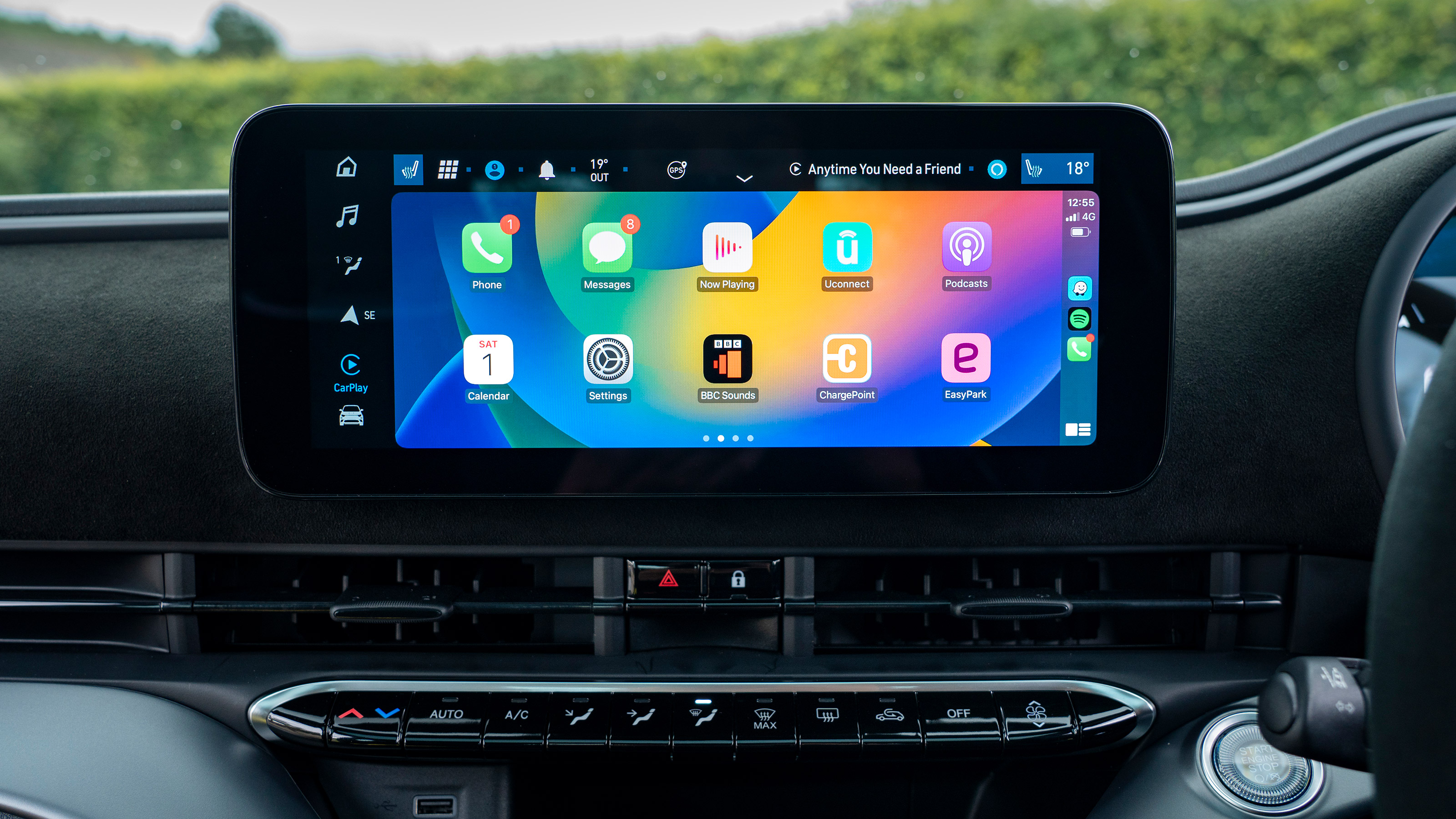 Abarth 500e Convertible - infotainment