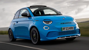 Abarth 500e Convertible - front