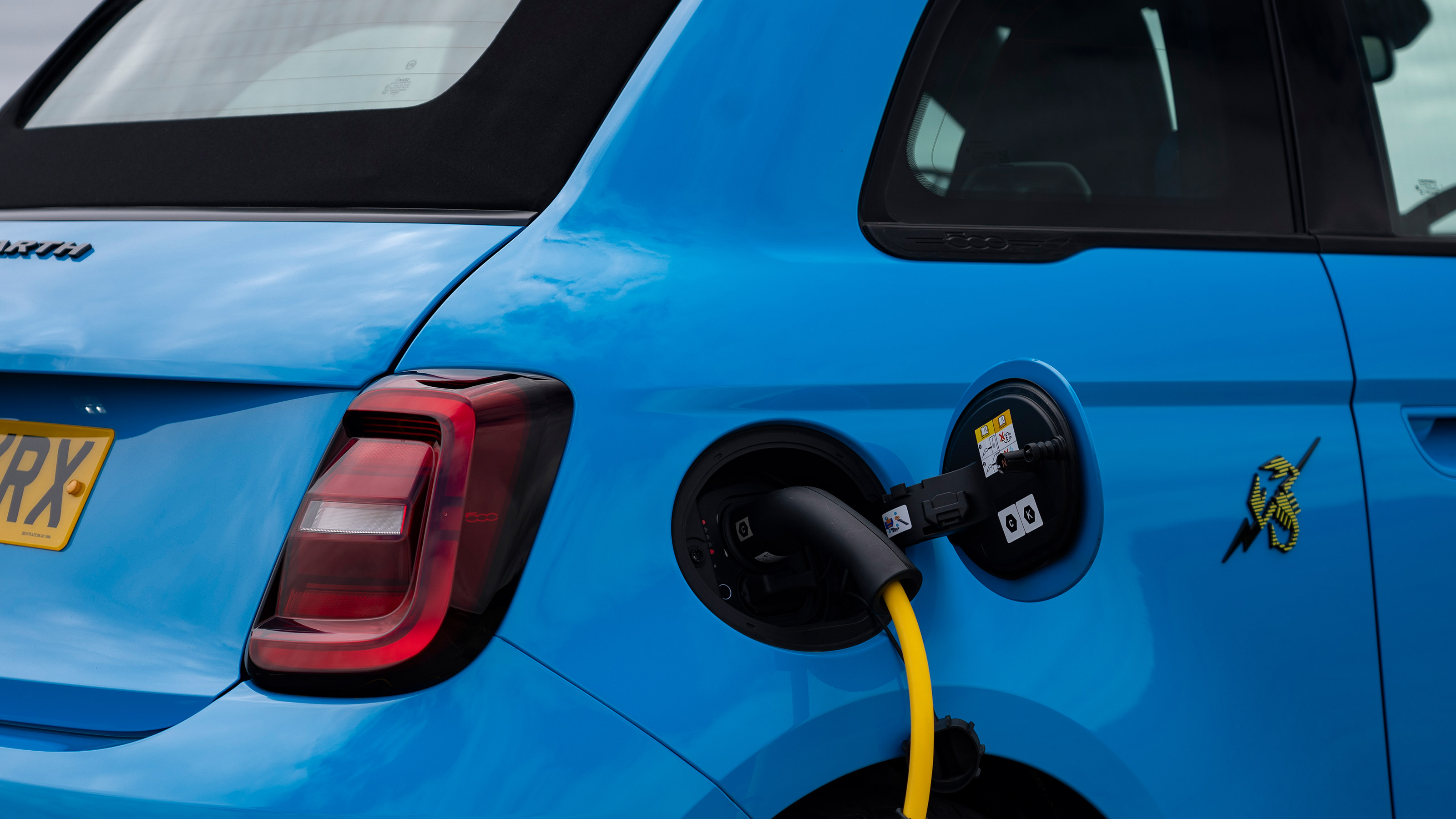 Abarth 500e Convertible - charging