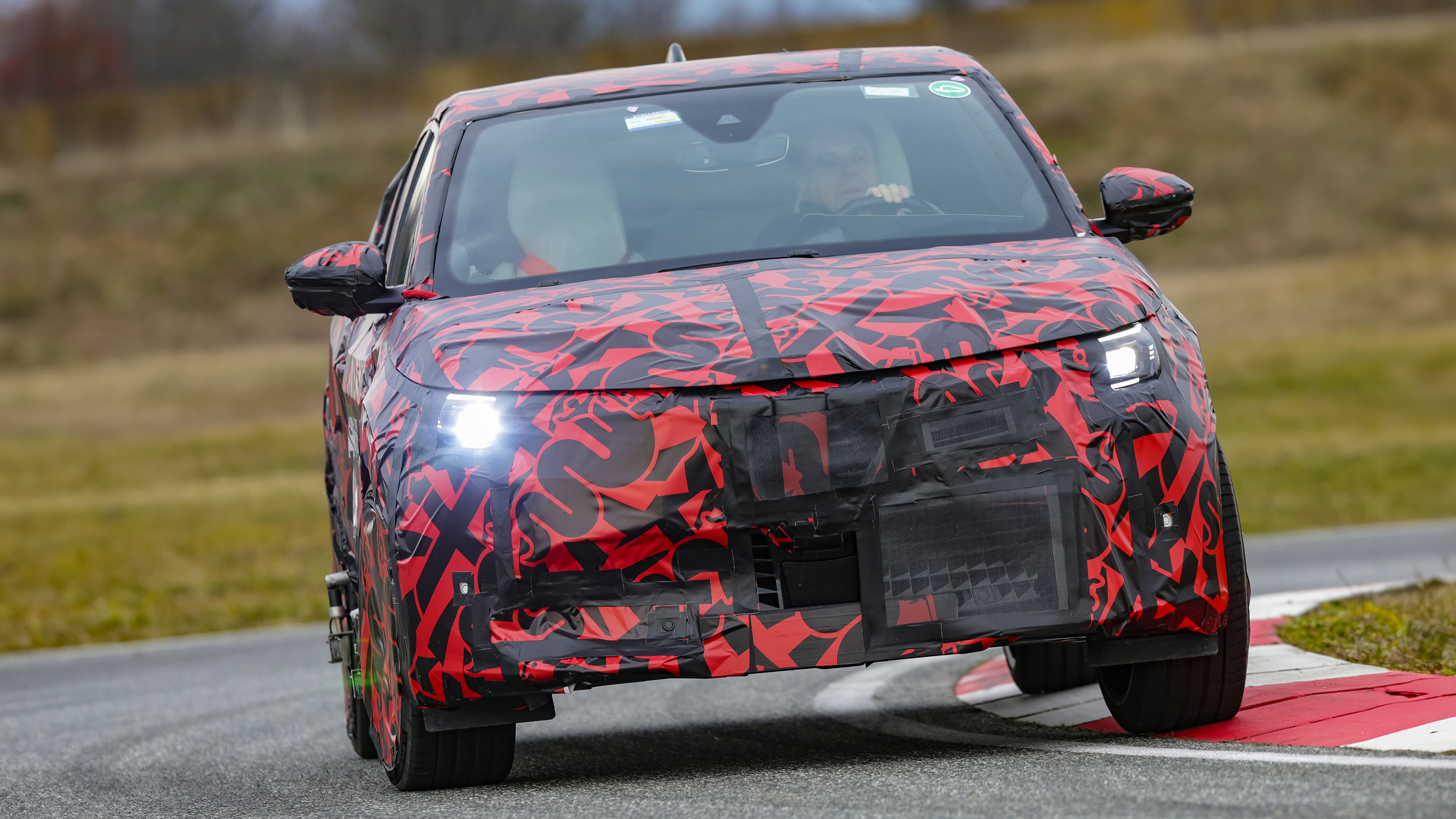 Alfa Romeo Milano testing