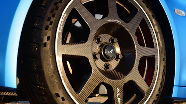 Alpine A110 R - wheel