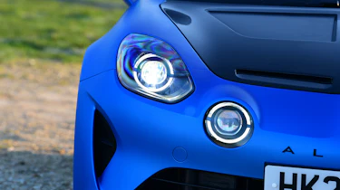 Alpine A110 R - headlight