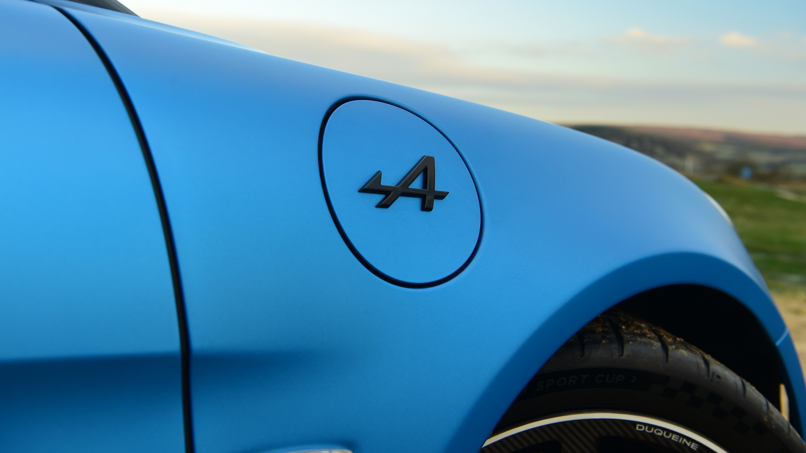 Alpine A110 R - fuel filler cap