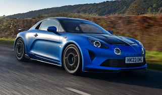 Alpine A110 R - front tracking