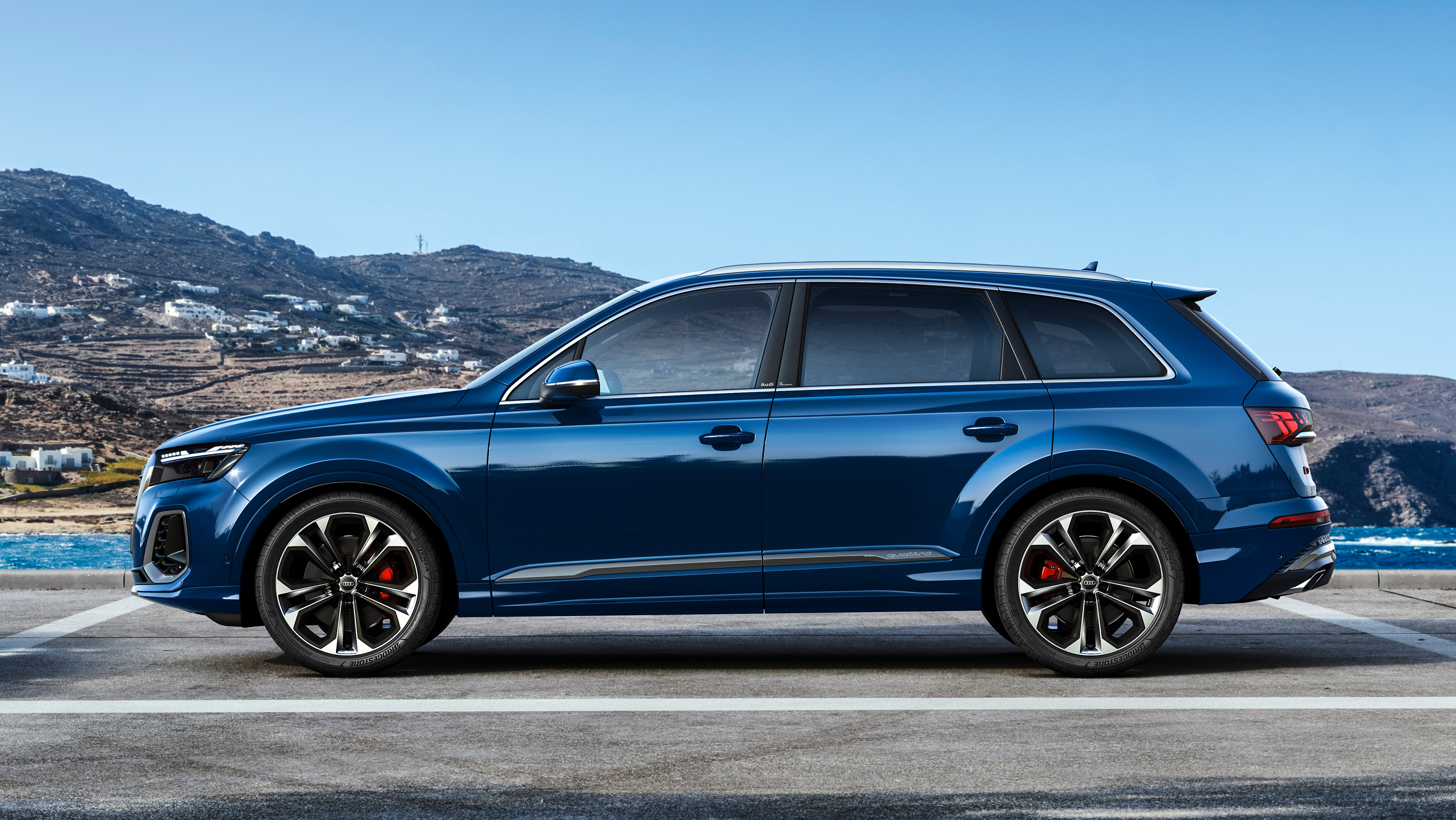 Audi Q7 facelift - side