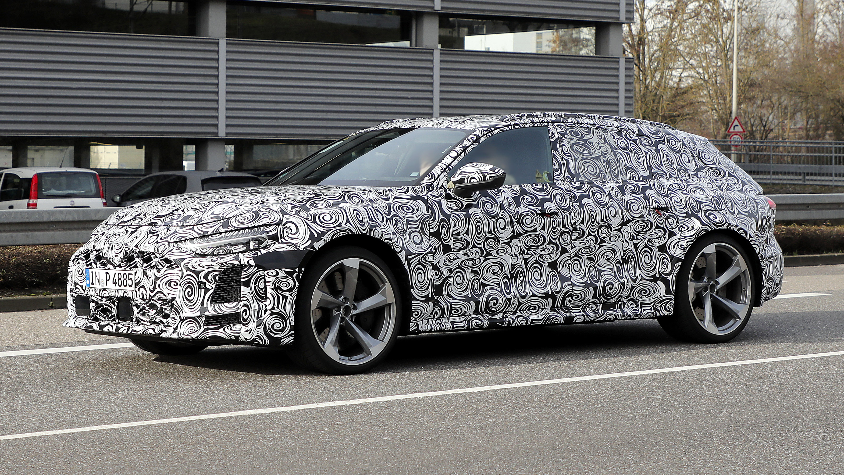 Audi RS 5 Avant spyshot 1