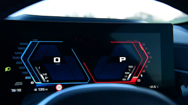 BMW X6 M Competition - digital dashboard