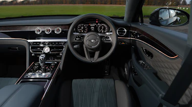 Bentley Flying Spur V8 S - dash