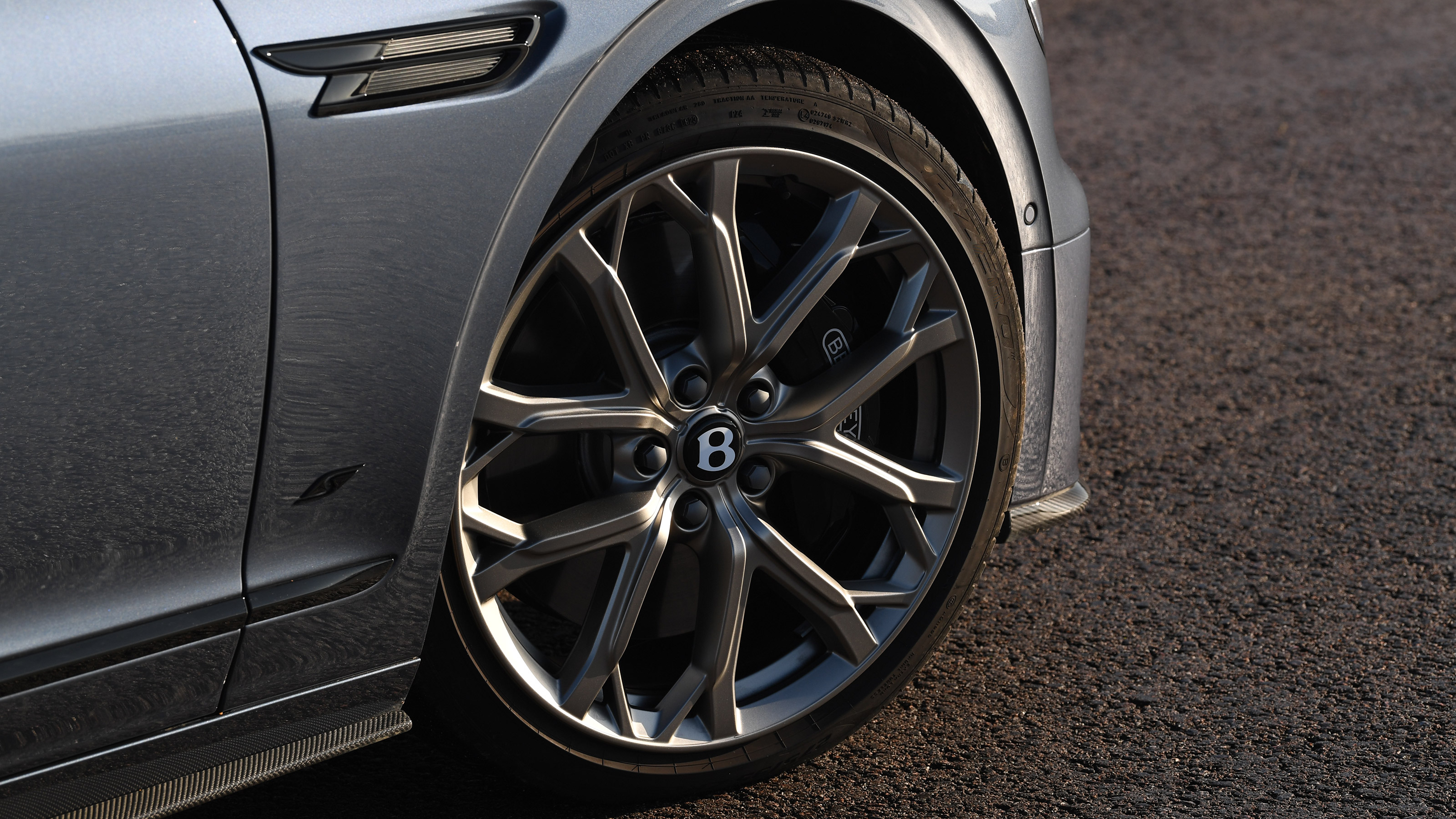 Bentley Flying Spur V8 S - wheel