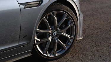 Bentley Flying Spur V8 S - wheel