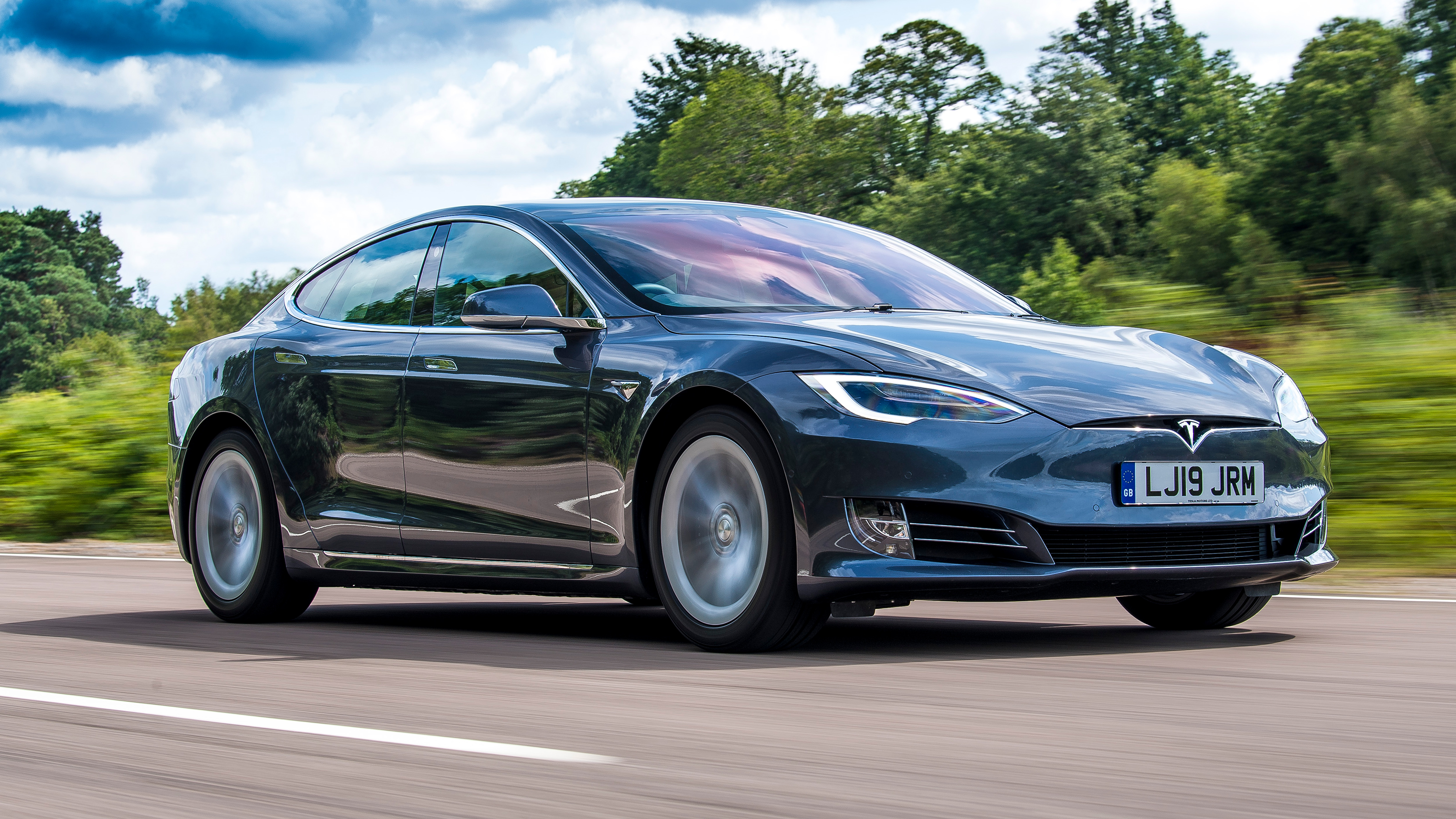 Tesla Model S - front tracking