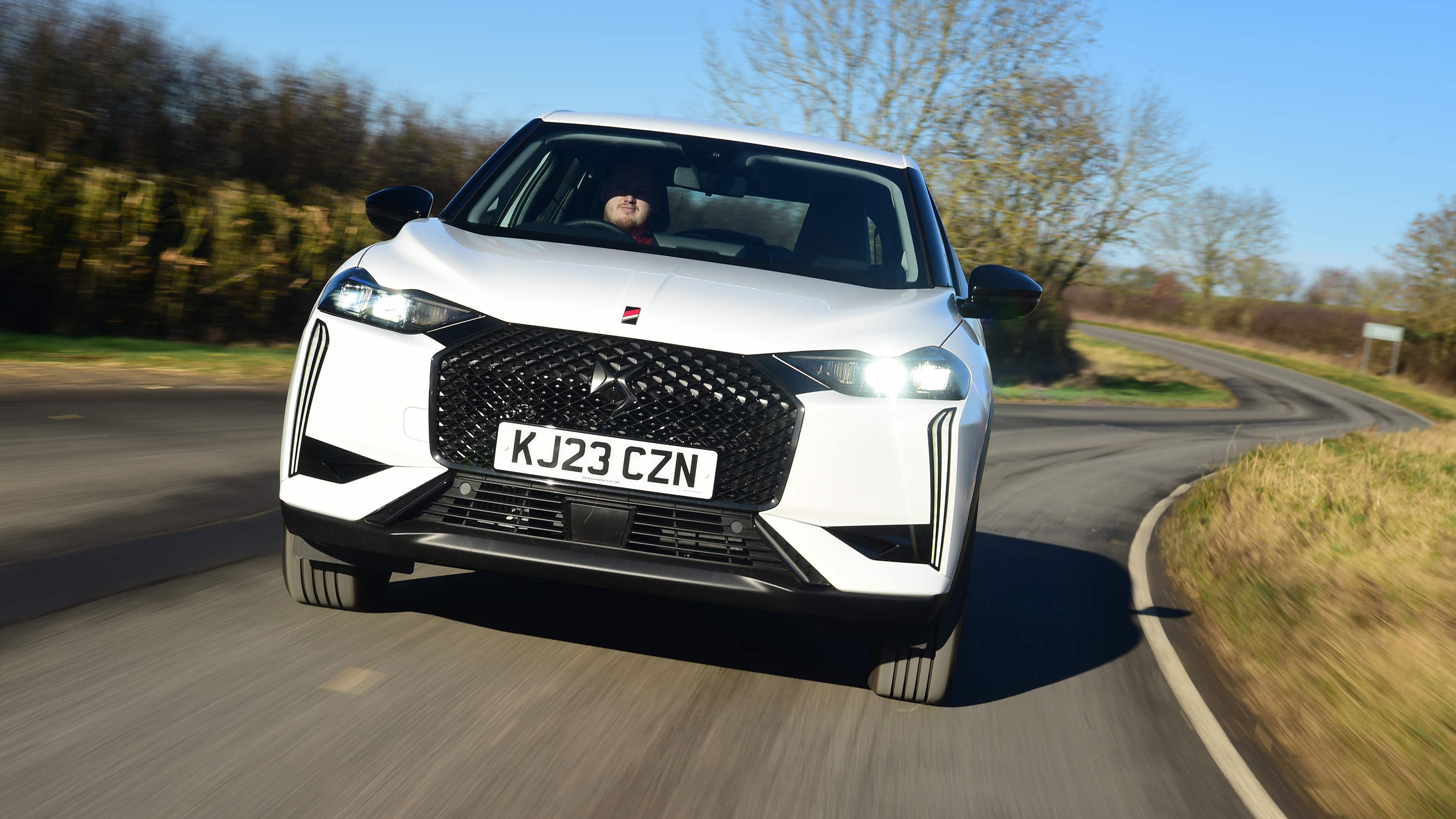 DS 3 Performance Line - front cornering