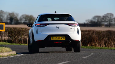 DS 3 Performance Line - rear cornering