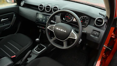 Dacia Duster and MG ZS - dashboard