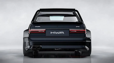Mercedes 190E - rear