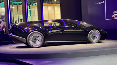 Honda Saloon concept CES - side