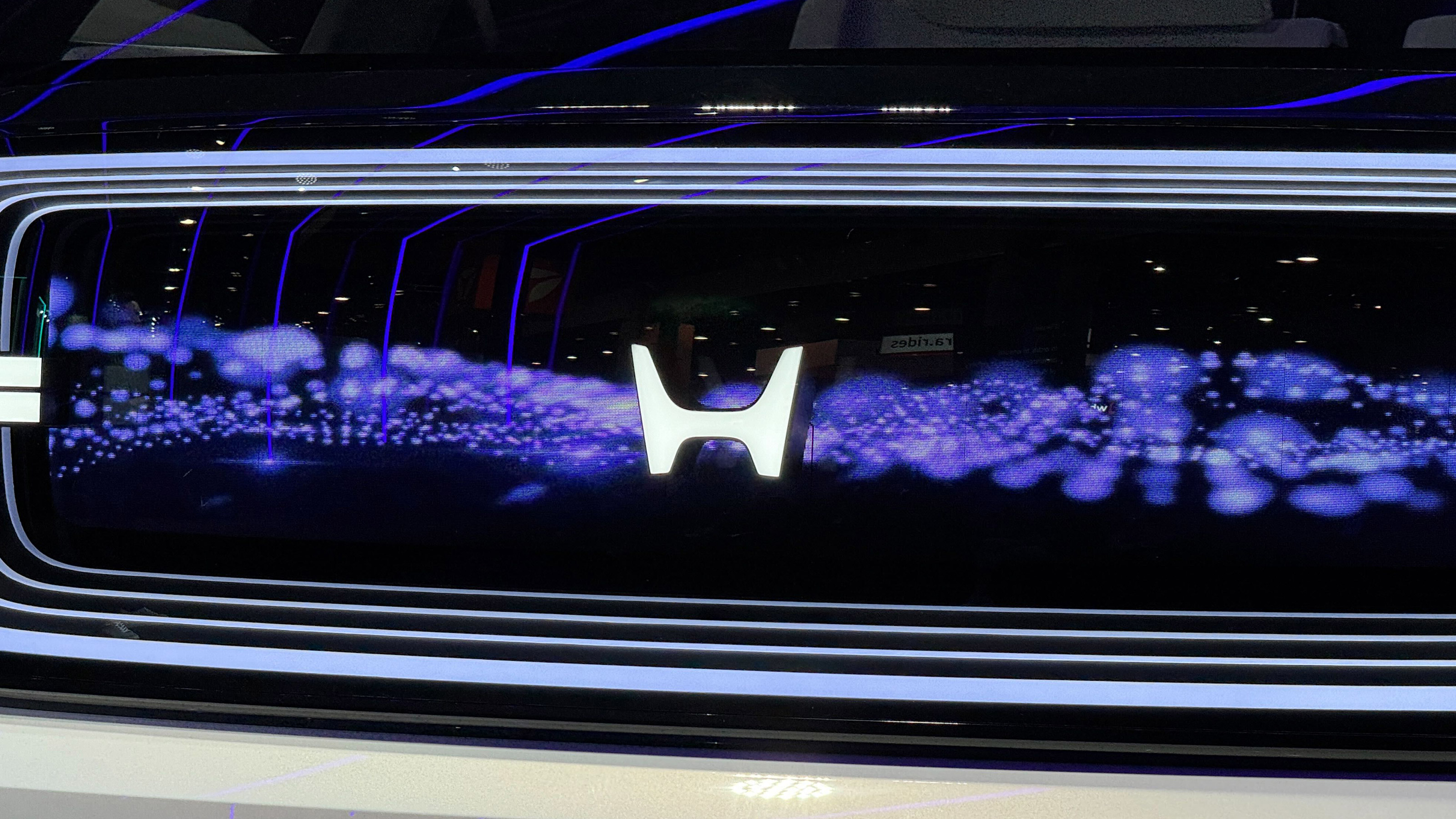 Honda Space-hub concept CES - grille