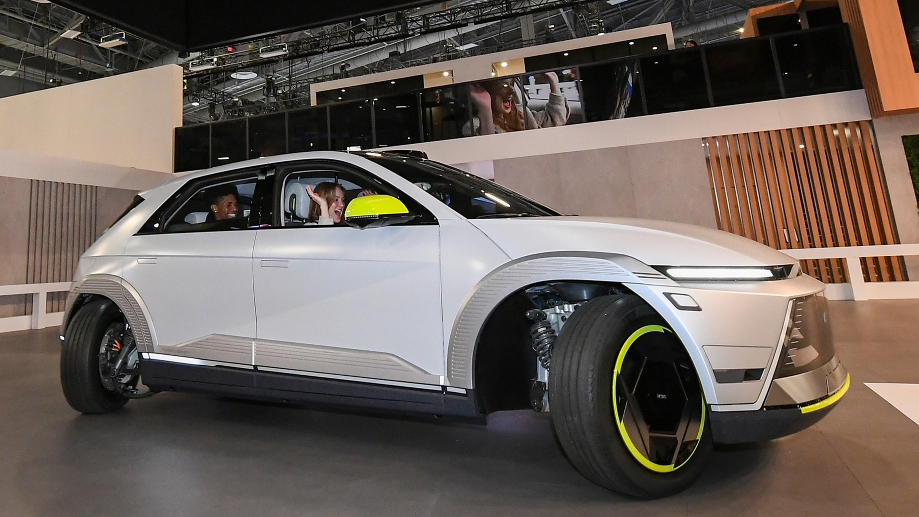 Hyundai Mobion concept 