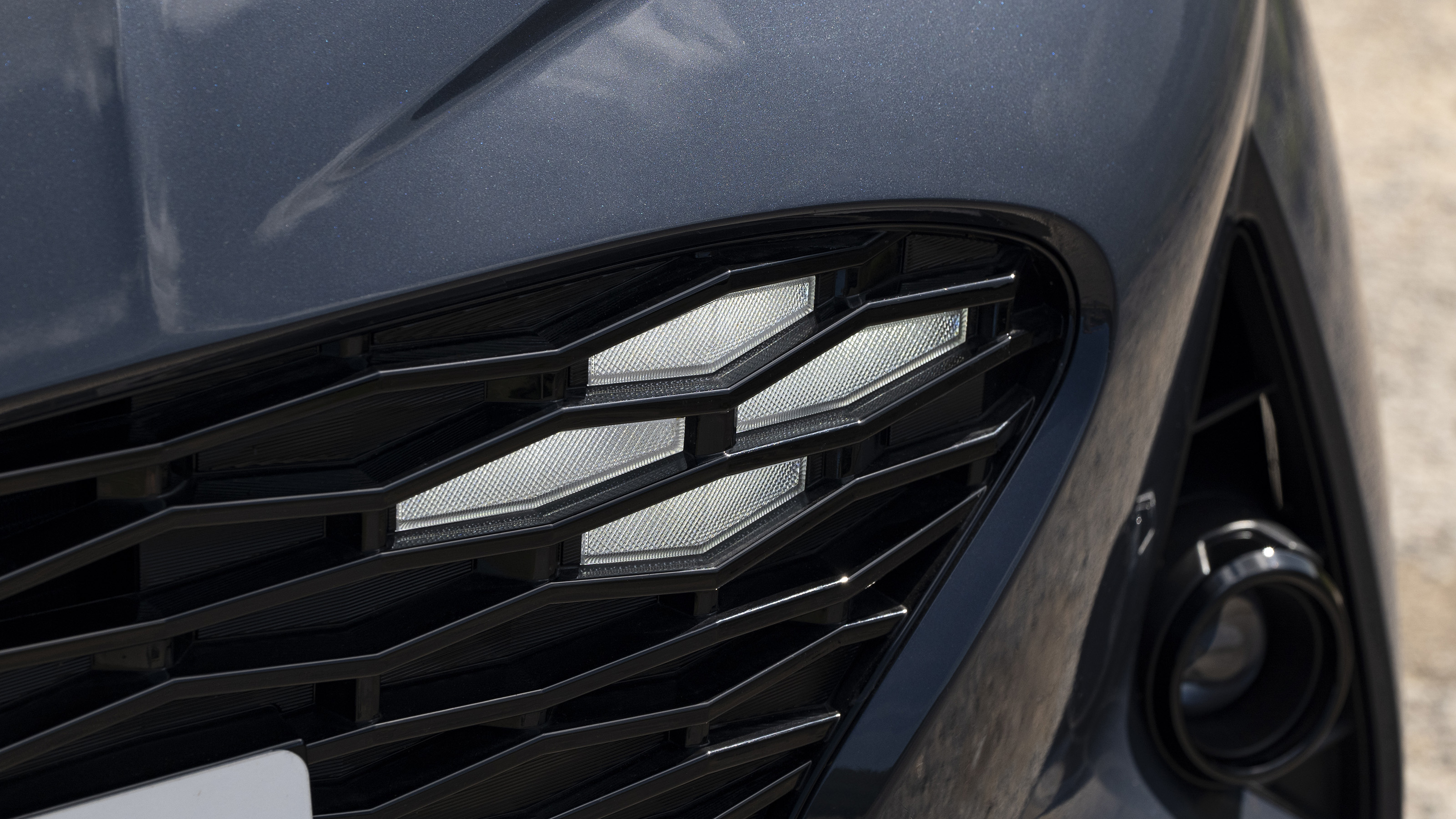 Hyundai i10 - daytime running lights