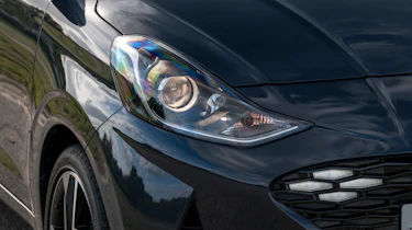 Hyundai i10 - headlights