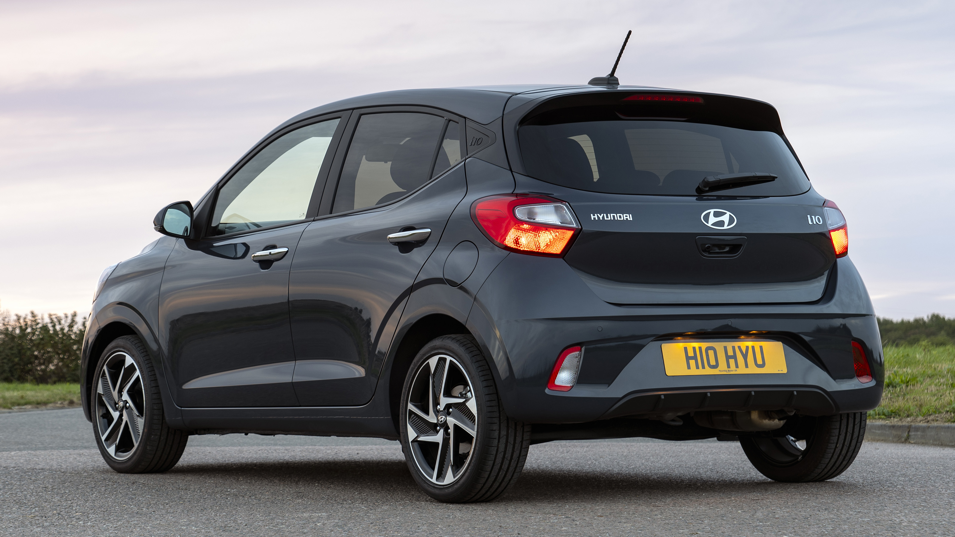 Hyundai i10 - rear static