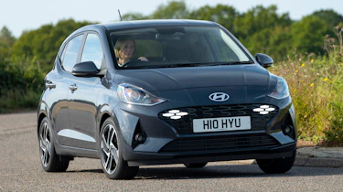 Hyundai i10 - front cornering