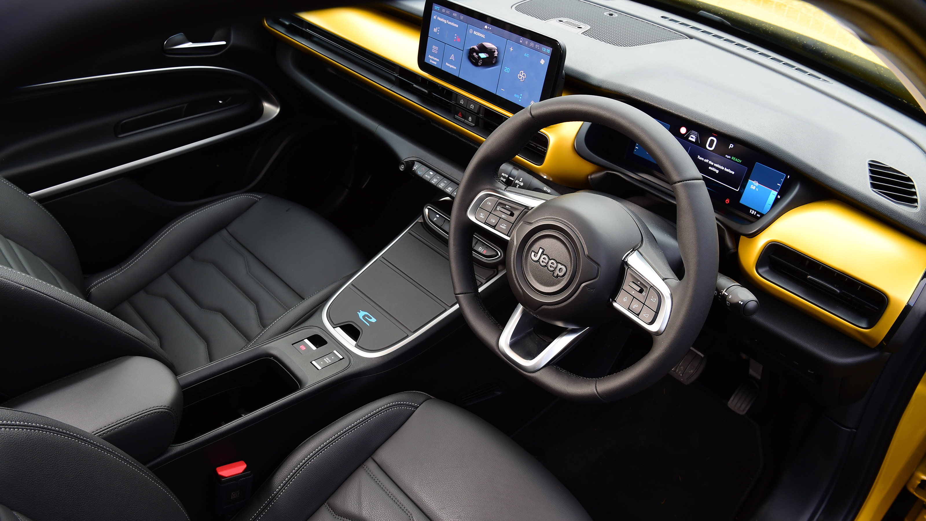 Jeep Avenger Summit - dash