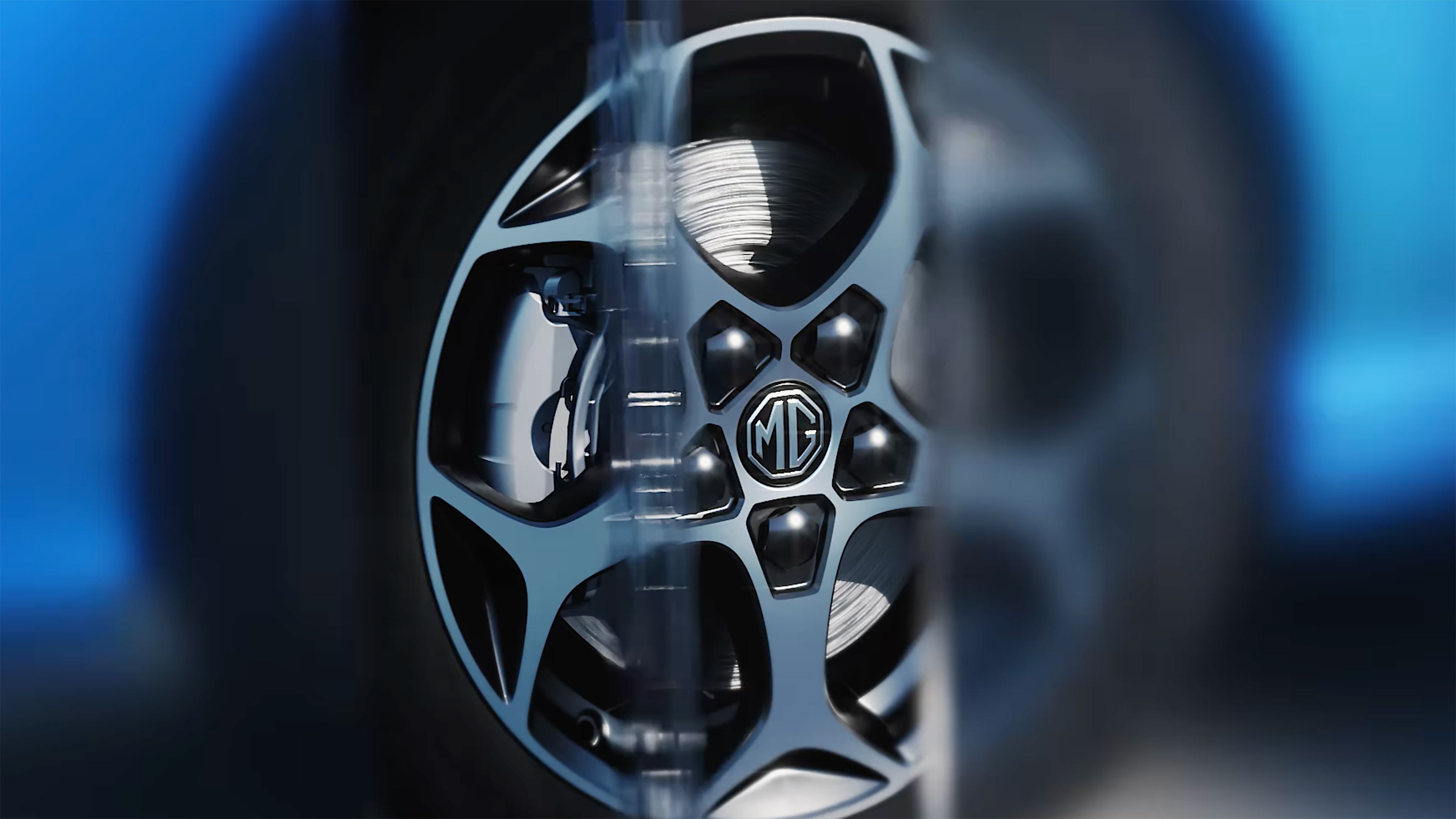 MG3 - wheel (blurred)