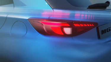 MG3 - tail light (blurred)
