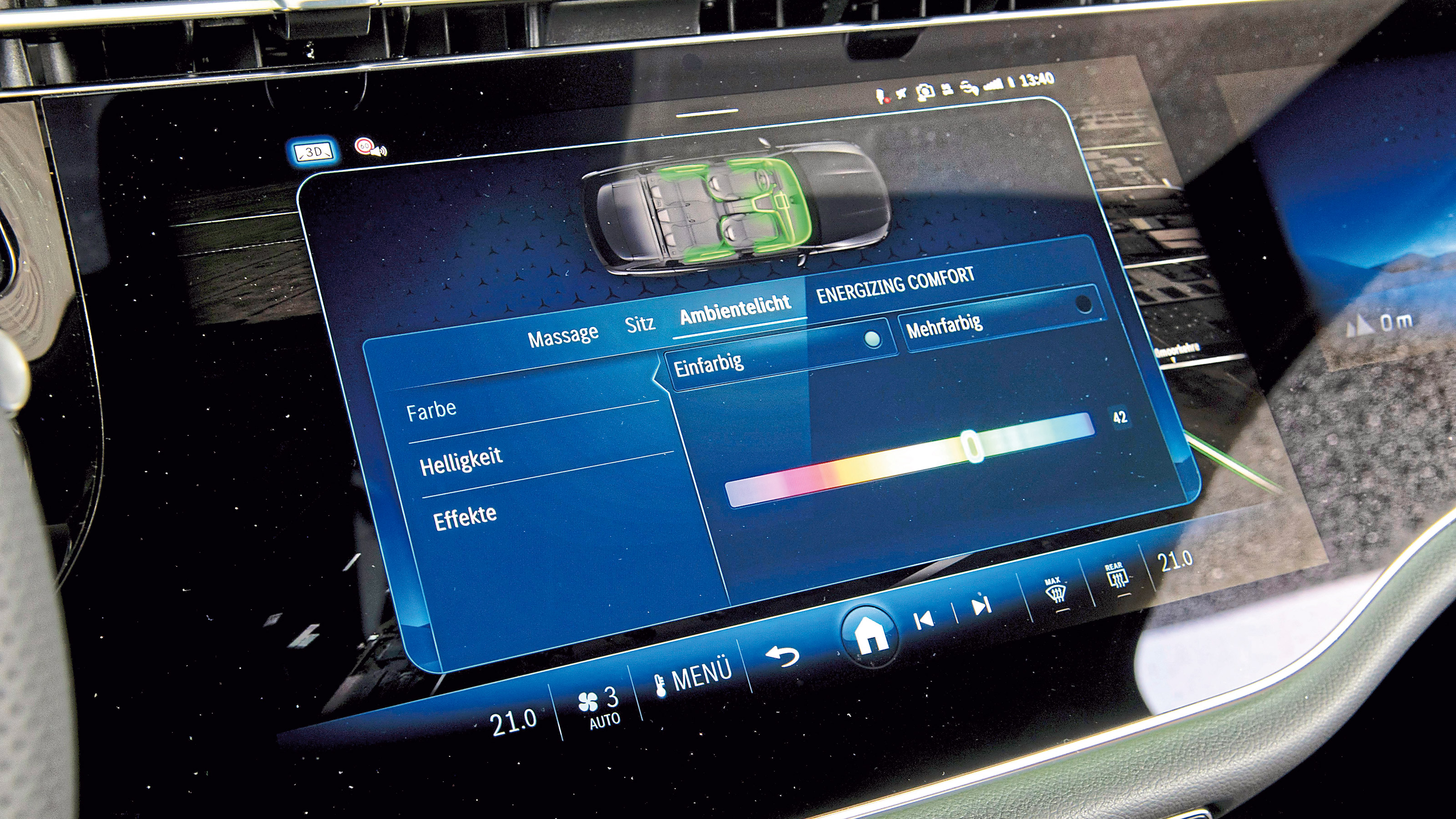 Mercedes E 300 e Estate - infotainment
