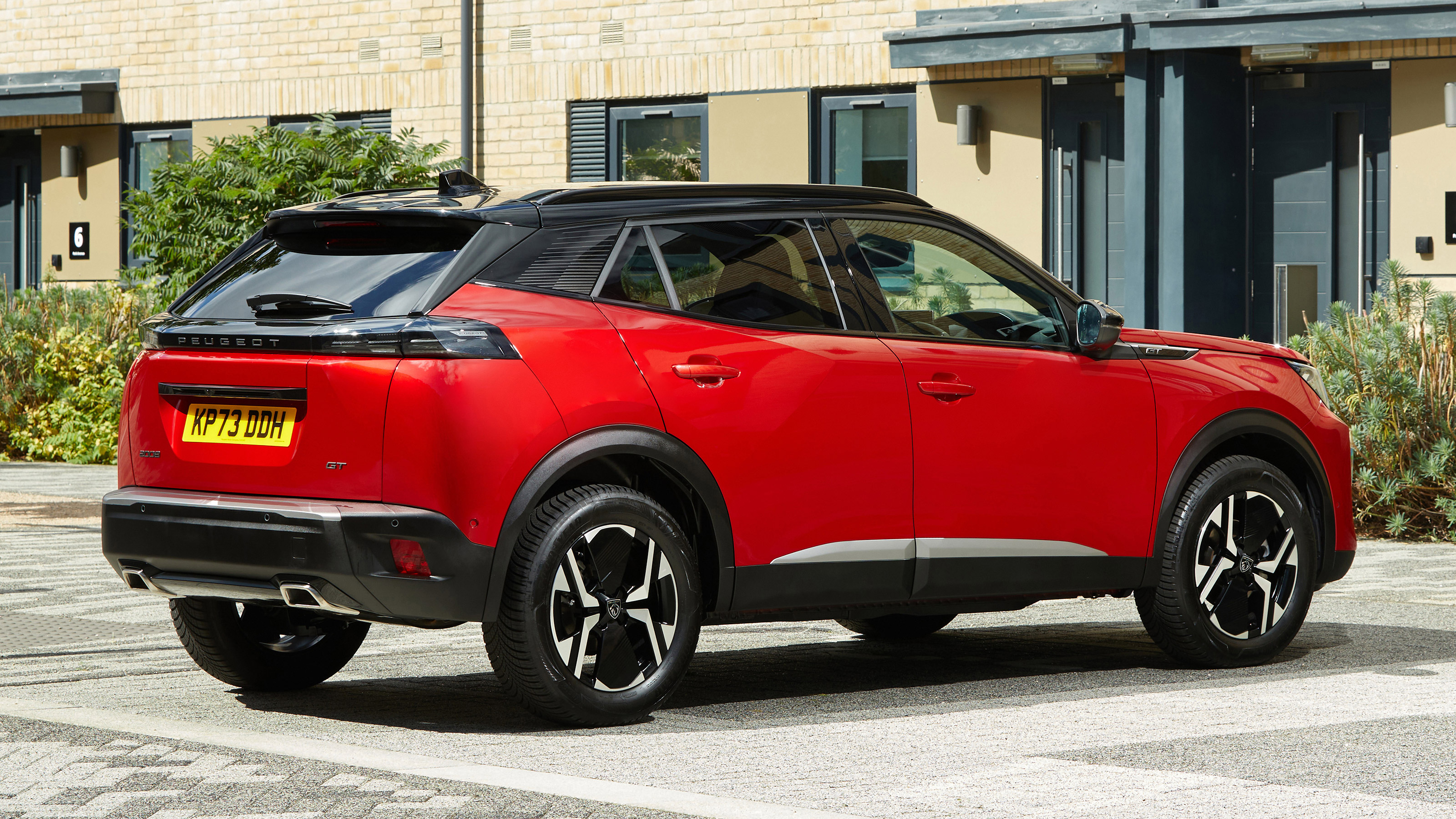 Peugeot 2008 facelift - rear static