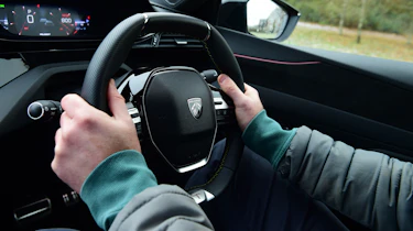 Peugeot 408 long termer - final report steering wheel