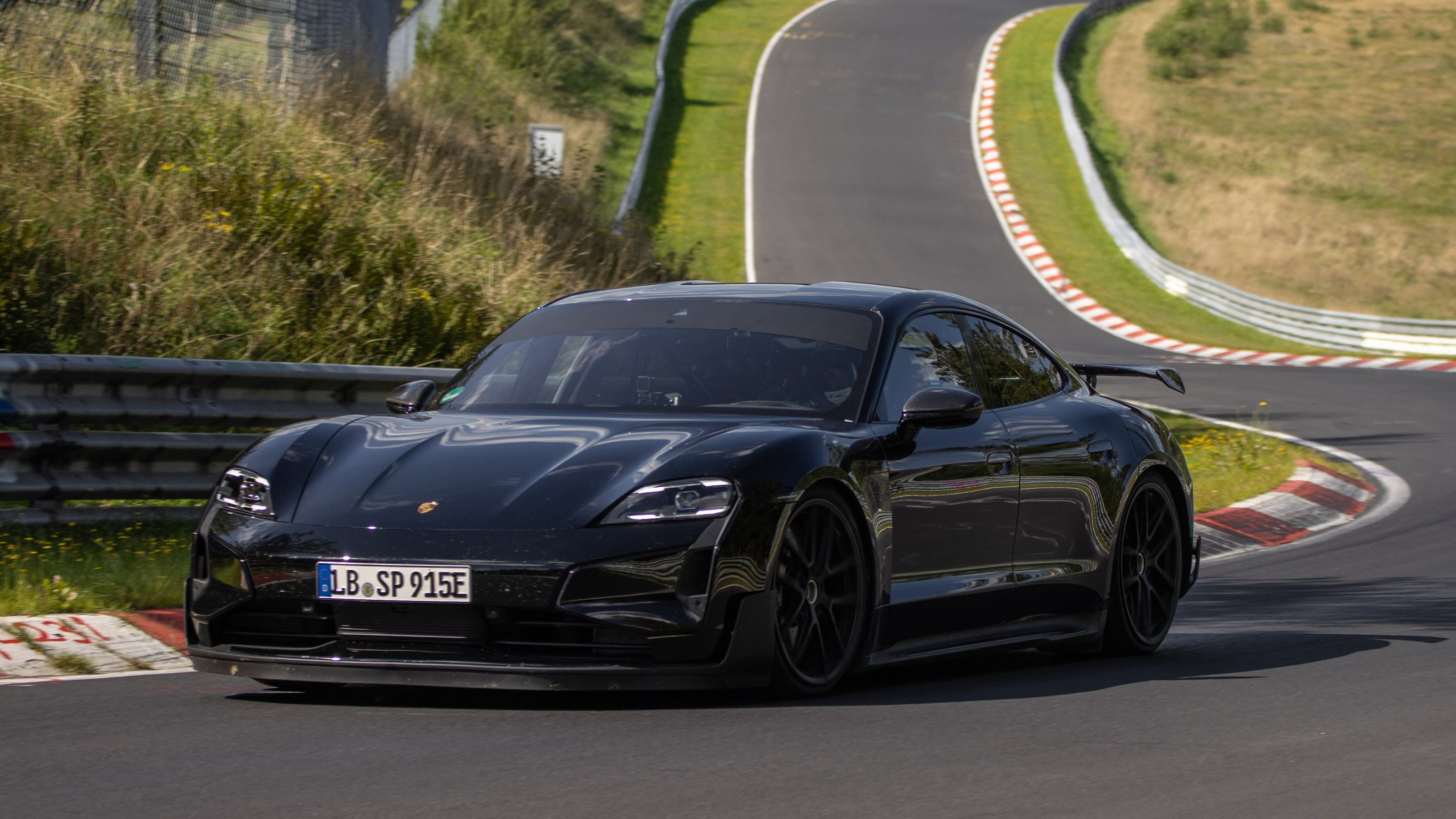 Porsche Taycan Turbo - front tracking 
