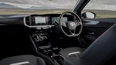 Vauxhall Mokka Long Range - dash