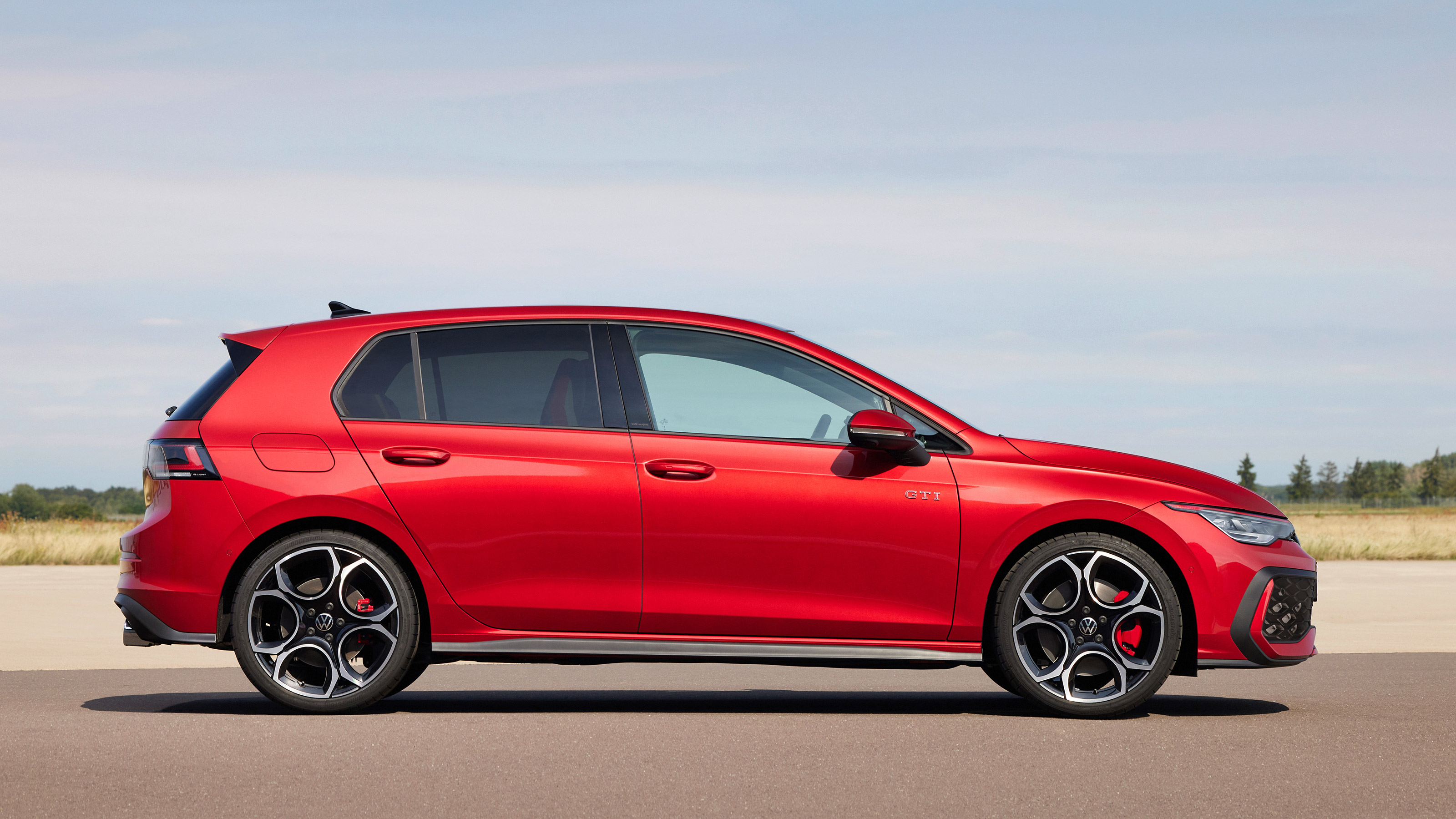 Volkswagen Golf GTI facelift - side