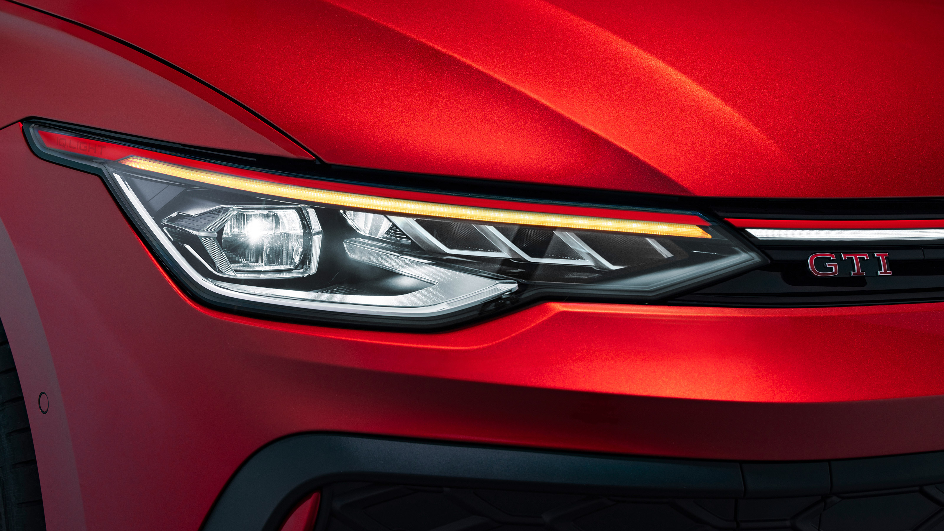 Volkswagen Golf GTI facelift - front light