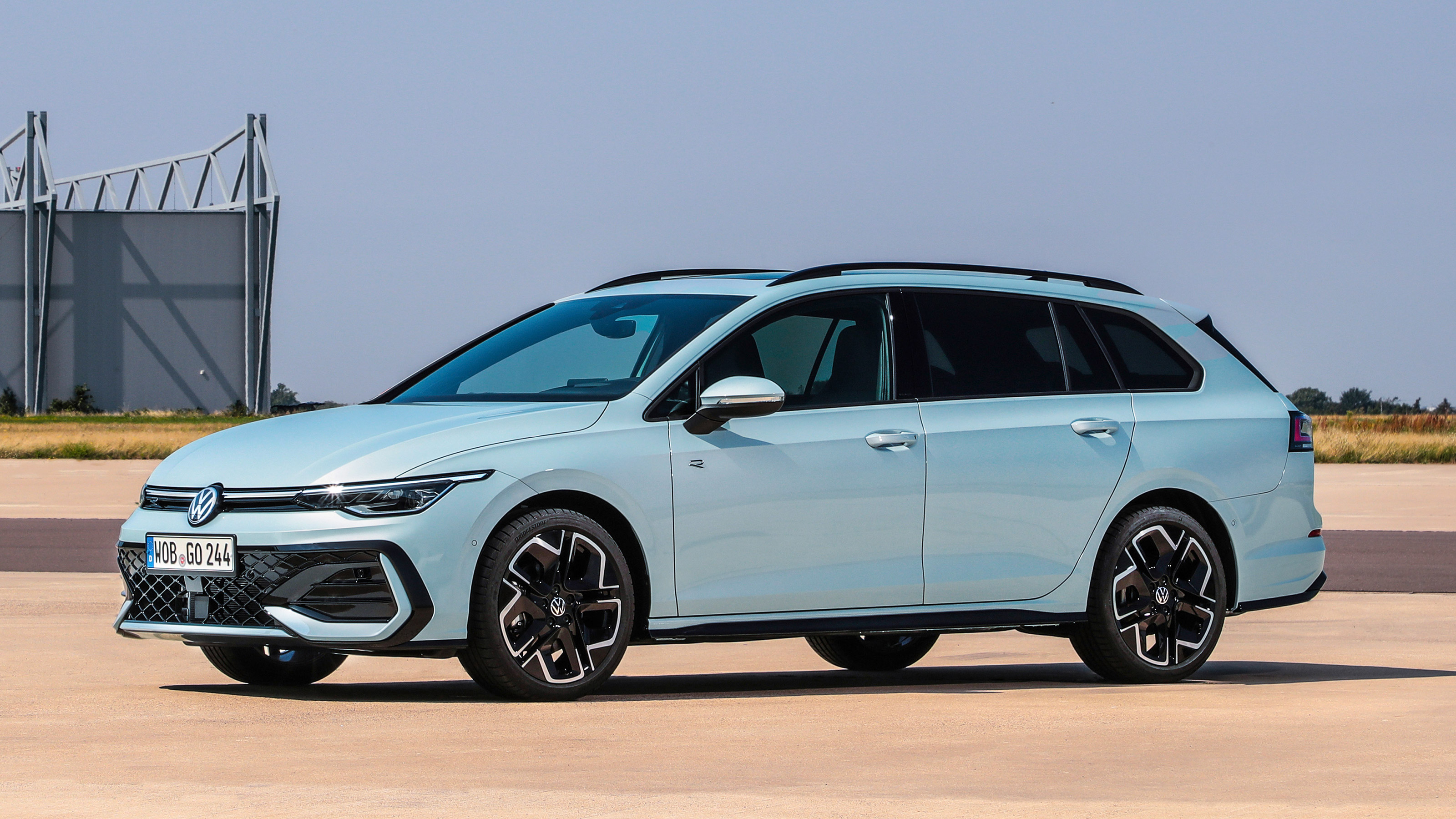 Volkswagen Golf Estate facelift - front