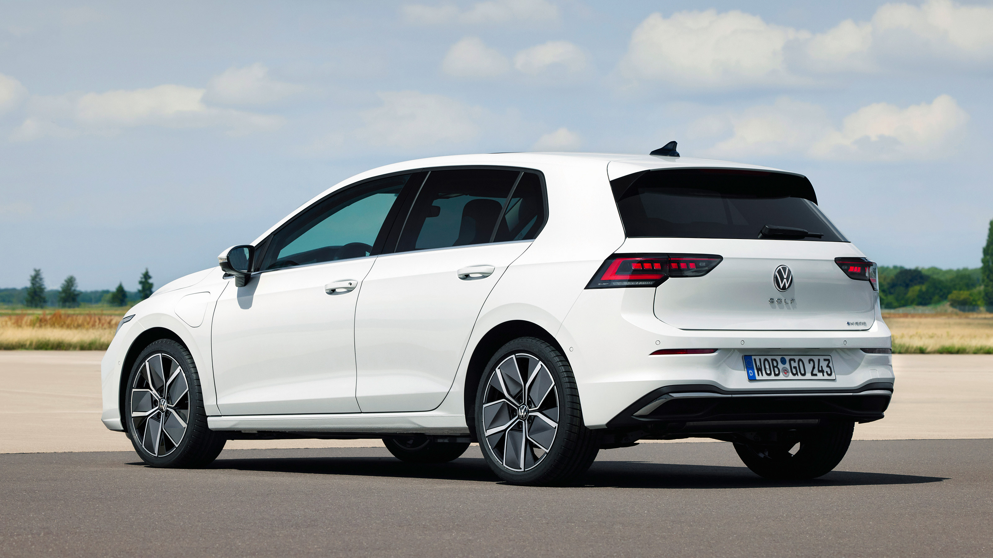 Volkswagen Golf facelift - rear