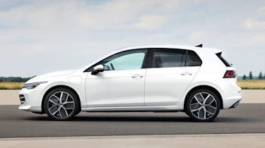 Volkswagen Golf facelift - side